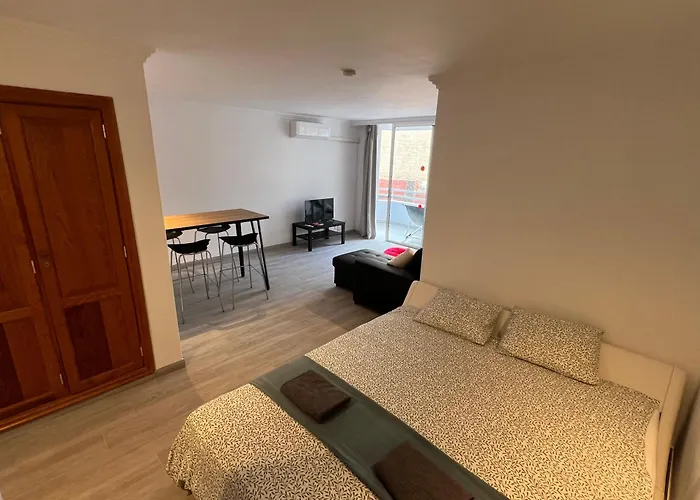 Hotel apartamentowy Air Conditioning, Private Parking And Fully Equipped Kitchen In In Golf Del Sur, Tenerife San Miguel de Abona