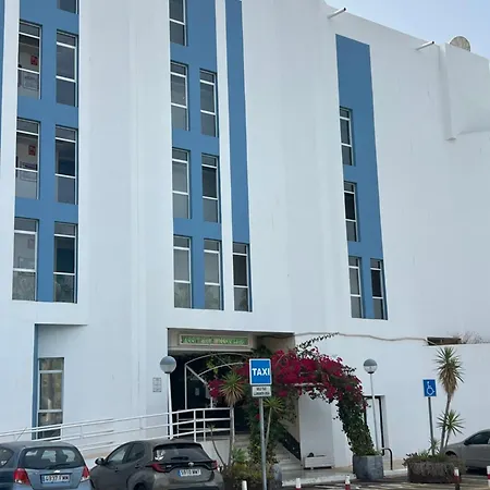 Air Conditioning, Private Parking And Fully Equipped Kitchen In In Golf Del Sur, Tenerife Appart hôtel San Miguel de Abona