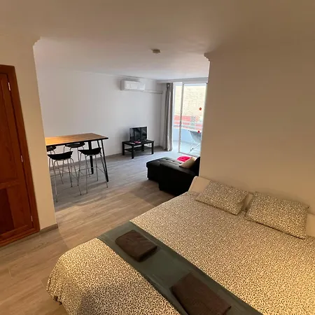 Апарт-отель Air Conditioning, Private Parking And Fully Equipped Kitchen In In Golf Del Sur, Tenerife Сан Мигель