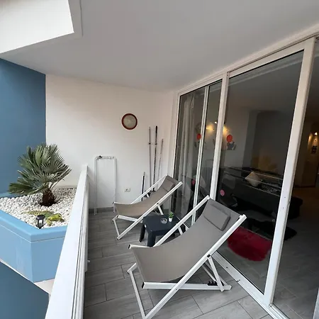 Apartahotel Air Conditioning, Private Parking And Fully Equipped Kitchen In In Golf Del Sur, Tenerife