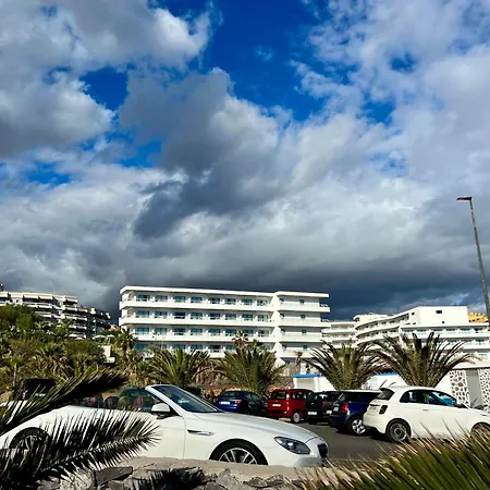 Air Conditioning, Private Parking And Fully Equipped Kitchen In In Golf Del Sur, Tenerife 3*