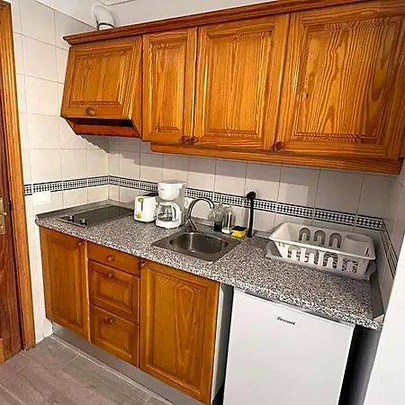 Apartahotel Air Conditioning, Private Parking And Fully Equipped Kitchen In In Golf Del Sur, Tenerife 3*